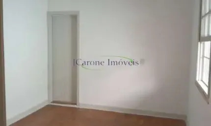 Casa a venda em ótima localização no bairro da Vila Romana em São Paulo / SP
