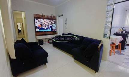Apartamento reformado e térreo a venda com Jose Carone Imoveis na Vila Belmiro em Santos / SP