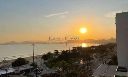 Venda de apartamento em santos reformado e vista frontal da orla de santos na ponta da praia