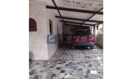 Chácara / sítio com 2 quartos à venda na MARIA MADALENA DE LIMA SILVA, R, Jardim das Lavras, Suzano, 280 m2 por R$ 950.000