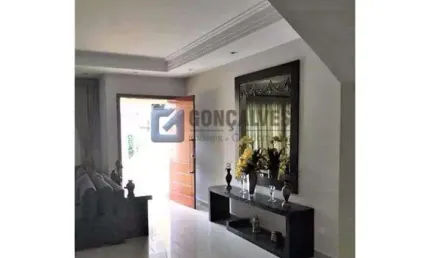 Casa com 3 quartos para alugar na SARGACOS, R, Jardim do Mar, São Bernardo do Campo, 293 m2 por R$ 7.800