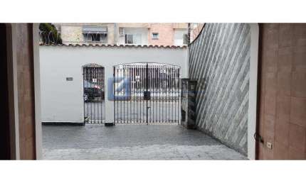 Casa com 3 quartos para alugar na FRANCISCA PEDROSO DE TOLEDO, R, Rudge Ramos, São Bernardo do Campo, 220 m2 por R$ 3.000