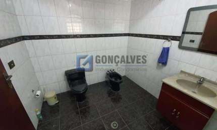 Casa com 3 quartos para alugar na WASHINGTON LUIZ, R, Centro, Diadema, 400 m2 por R$ 13.200