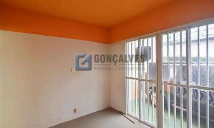 Casa com 2 quartos para alugar na ARTHUR CORRADI, R, Vila Dusi, São Bernardo do Campo, 260 m2 por R$ 3.000