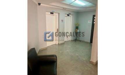 Apartamento com 3 quartos para alugar na DOS BANDEIRANTES, R, Vila Bocaina, Mauá, 98 m2 por R$ 2.250