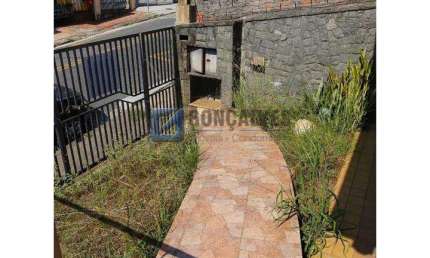 Casa com 3 quartos para alugar na SUD MENUCCI, R, Vila Camilópolis, Santo André, 206 m2 por R$ 4.200