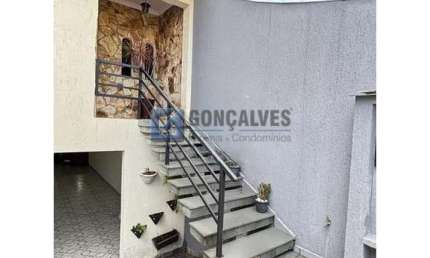 Casa com 3 quartos para alugar na MANGARATU, R, Vila Curuçá, Santo André, 260 m2 por R$ 5.300