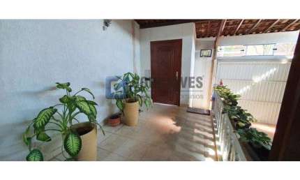 Casa com 4 quartos para alugar na EUNICE WEAVER, R, Planalto, São Bernardo do Campo, 340 m2 por R$ 6.500