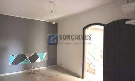 Casa com 2 quartos para alugar na BENEDITO LUIZ RODRIGUES, R, Nova Petrópolis, São Bernardo do Campo, 125 m2 por R$ 2.910