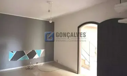 Casa com 2 quartos para alugar na BENEDITO LUIZ RODRIGUES, R, Nova Petrópolis, São Bernardo do Campo, 125 m2 por R$ 2.200