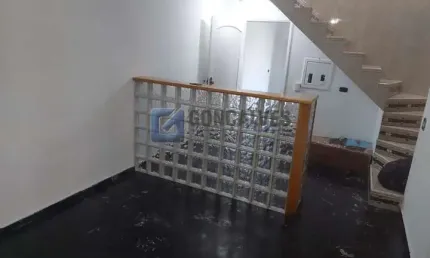 Casa com 3 quartos para alugar na CARINA, R, Jardim Hollywood, São Bernardo do Campo por R$ 4.000