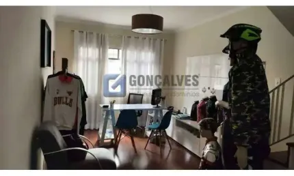Casa com 2 quartos para alugar na MARIO FONGARO, R, Anchieta, São Bernardo do Campo, 109 m2 por R$ 3.000