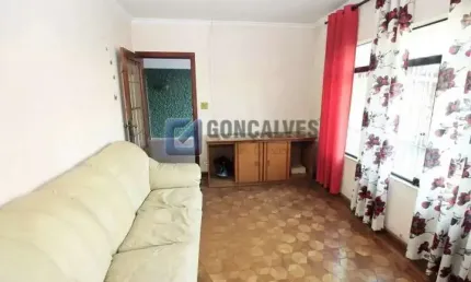 Casa com 3 quartos para alugar na dos congregados, r, vila alto de santo andré, santo andré por r$ 3.000