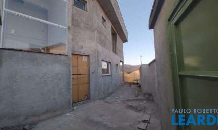Casa com 3 quartos à venda na Vila Caio Junqueira, Poços de Caldas 