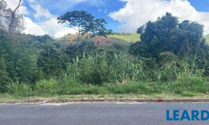 Terreno à venda no Jardim Vitória, Poços de Caldas 