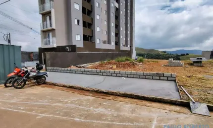 Terreno à venda no Jardins de Florença, Poços de Caldas 