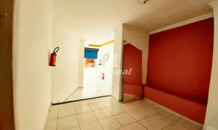 Casa comercial com 3 salas para alugar no Centro, Taubaté 