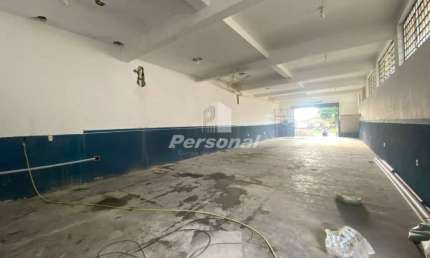 Ponto de 180m² para aluguel, Vila São José, Taubaté - GA4684