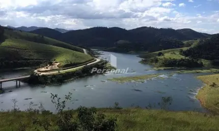 Sítio para venda, 2 quarto(s),  Chácara Monte Verde, Natividade Da Serra - SI5269