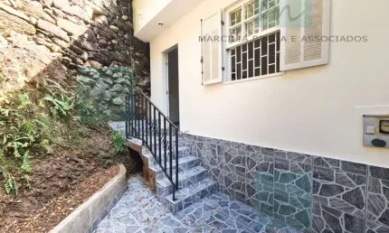 Casa com 3 quartos à venda na Rua Salvador Trópia, Centro, Ouro Preto, 146 m2 por R$ 450.000