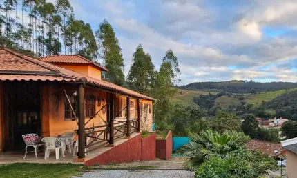 Casa com 6 quartos à venda na Rua Santa Rita, São Bartolomeu, Ouro Preto, 290 m2 por R$ 1.200.000