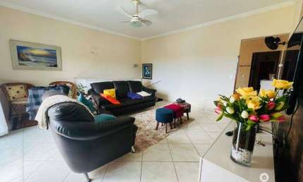 Casa com 3 dormitórios à venda, 103 m² por R$ 420.000,00 - Jardim Guassu - São Vicente/SP