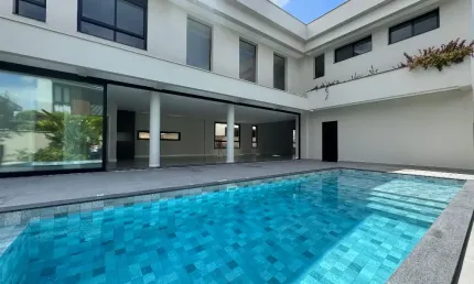 Casa em condomínio fechado com 4 quartos à venda em Pirabeiraba, Joinville 