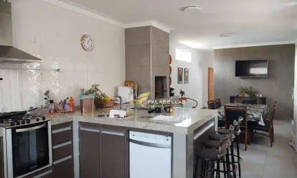 Casa com 3 dormitórios à venda, 250 m² por R$ 1.060.000,00 - Jardim Messina - Jundiaí/SP