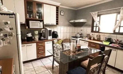 Sobrado com 4 dormitórios à venda, 180 m² por R$ 460.000,00 - Vila Didi - Jundiaí/SP
