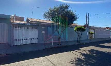 Casa com 3 quartos à venda na Rua Cândido de Arruda Botelho, 2226, Parque Santa Felícia Jardim, São Carlos, 128 m2 por R$ 345.000