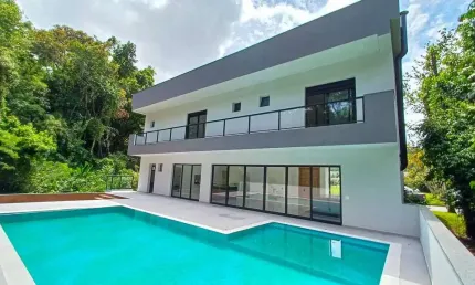 Casa com 4 quartos à venda no Balneário Guarujá, Guarujá 
