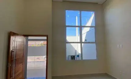 CASA À VENDA  COM 3QTS SENDO 1 SUÍTE NO BAIRRO COLIBRÍS EM INDAIATUBA SP.