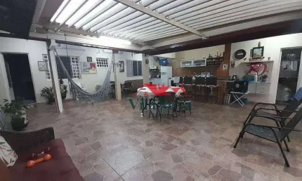 EXCELENTE CASA À VENDA NO PARQUE SÃO LOURENÇO  COM 2 QTS. 1 SUÍTE, BANHEIRO SOCIAL, GRANDE VARANDA GOURMET, QUINTAL E 4 VAGAS EM INDAIATUBA SP!