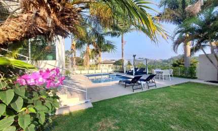 Casa com 4 suítes à venda, 493 m² por R$ 3.300.000 - Golf Village - Carapicuíba/SP