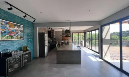 Casa com 3 dormitórios à venda, 200 m² por R$ 1.350.000,00 - Granja Viana - Fazendinha - Km 23 - Carapicuíba/SP