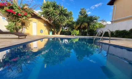 Casa com 3 dormitórios à venda, 147 m² por R$ 850.000,00 - Granja Viana - Cotia/SP