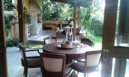 Casa com 4 dormitórios à venda, 310 m² por R$ 1.600.000,00 - Granja Viana - Carapicuíba/SP