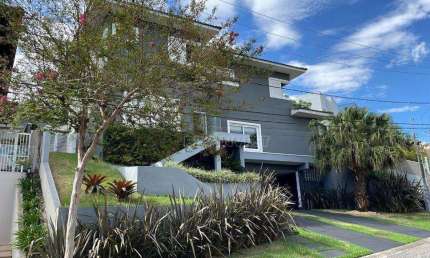 Casa com 4 dormitórios à venda, 340 m² por R$ 2.400.000,01 - Golf Village - Carapicuíba/SP