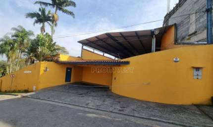 Casa comercial, Espaço Ideal para Escola, Clínica, ou Escritórios na Granja Viana.