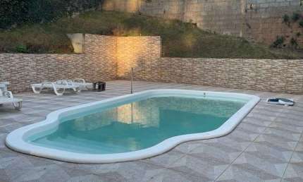 Casa com 6 dormitórios à venda, 300 m² por R$ 1.000.000,00 - São Roque - São Roque/SP