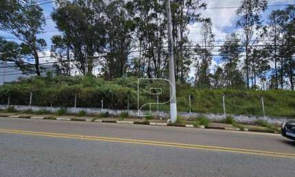 Área na Granja Viana, acesso pelo km 26 da Raposo Tavares.