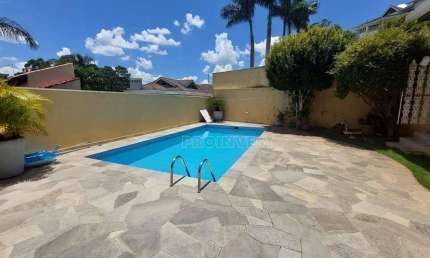 Casa com 4 dormitórios à venda, 371 m² por R$ 1.790.000,00 - Granja Viana - Cotia/SP