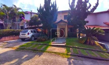 Casa com 3 dormitórios à venda, 250 m² por R$ 1.440.000,00 - Granja Viana - Carapicuíba/SP