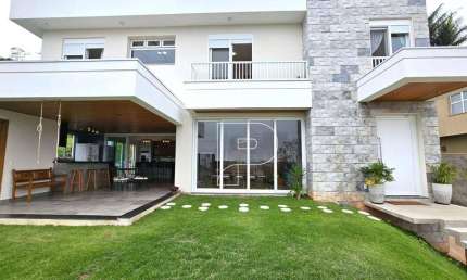 Casa com 5 dormitórios à venda, 281 m² por R$ 2.260.000,00 - Parque das Artes - Embu das Artes/SP