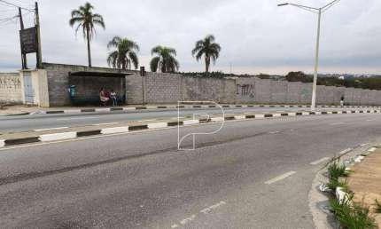Terreno comercial com 1.200m² frente para estrada de Caucaia  ao lado do Shopping Central Park