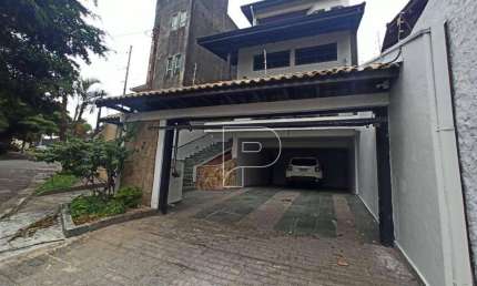 Casa com 4 dormitórios, 236 m² - venda por R$ 990.000,00 ou aluguel por R$ 6.250,00/mês - Jardim Semiramis - Cotia/SP