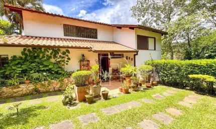 Casa com 4 dormitórios à venda, 407 m² por R$ 1.600.000,00 - Residence Park - Cotia/SP