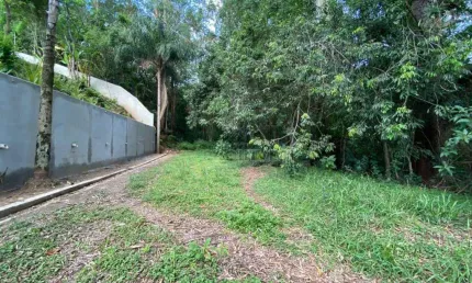 Terreno à venda, 5660 m² por R$ 1.290.000,00 - Fazendinha - Carapicuíba/SP