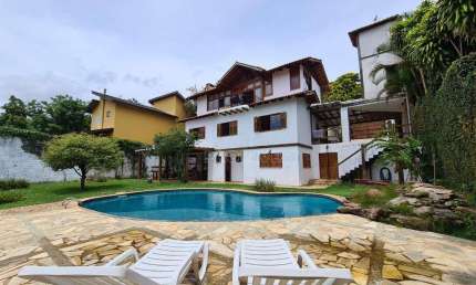 Casa com 4 dormitórios à venda, 356 m² por R$ 1.595.000,00 - Granja Viana - Carapicuíba/SP