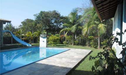 Chácara com 04 Dormitórios à Venda, 12.833 m² de Ter e com 488 m² de A/C. por R$. 950.000,00 - Caucaia do Alto - Cotia/SP